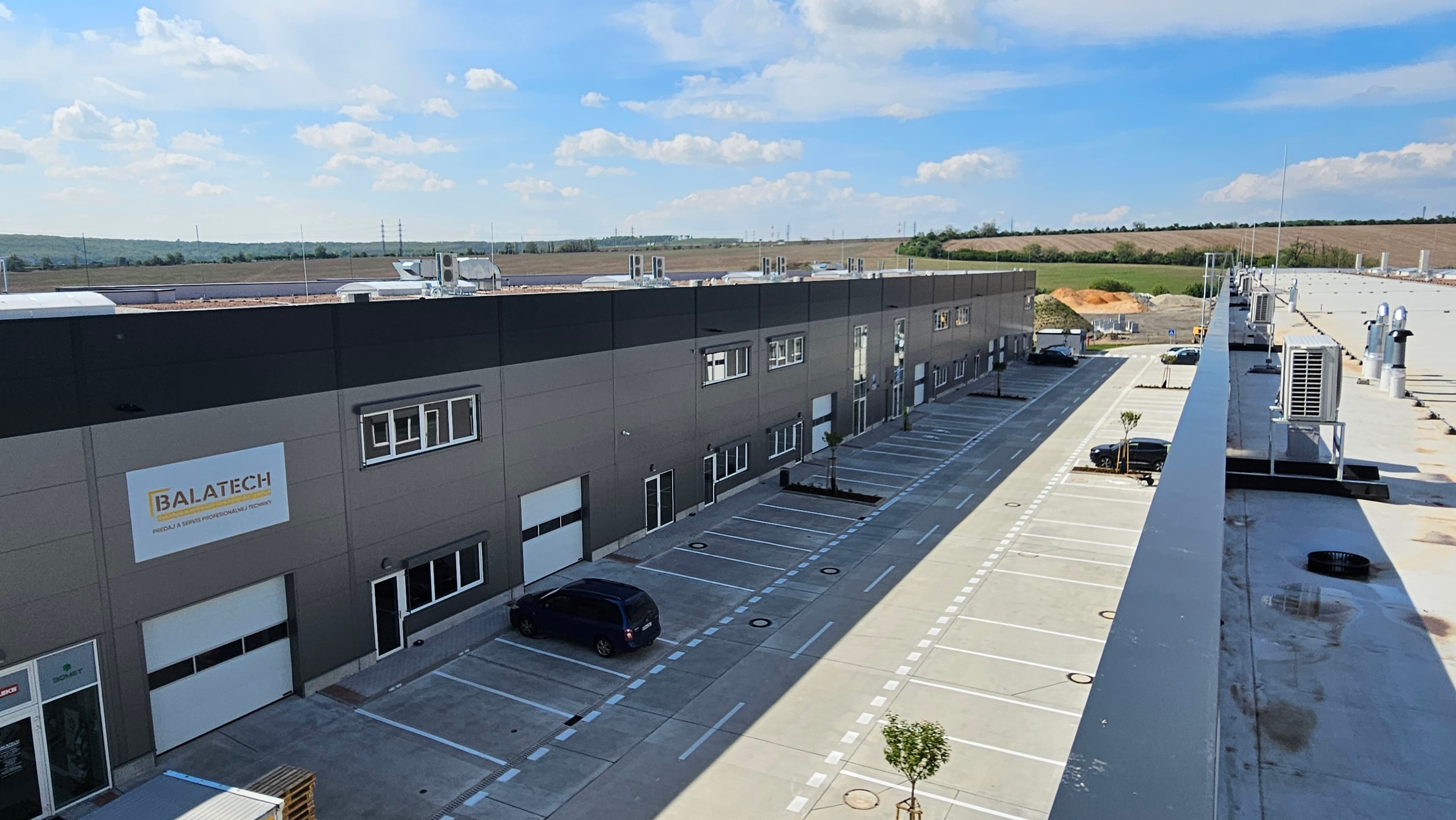 Modern logistics halls for lease in Nitra