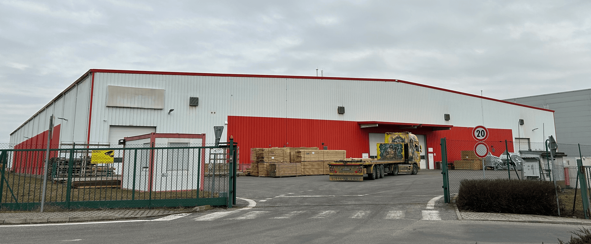 Warehouse or production hall for lease in Topolčany